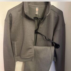 Mono B Women's Gray Sweat Set